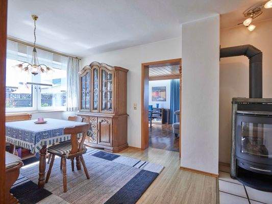 Esszimmer Bick auf Wohnzimmer