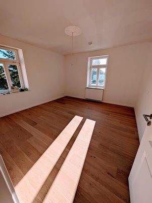 Schlafzimmer 1.jpg