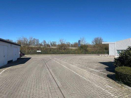 Parkplätze Hintereingang