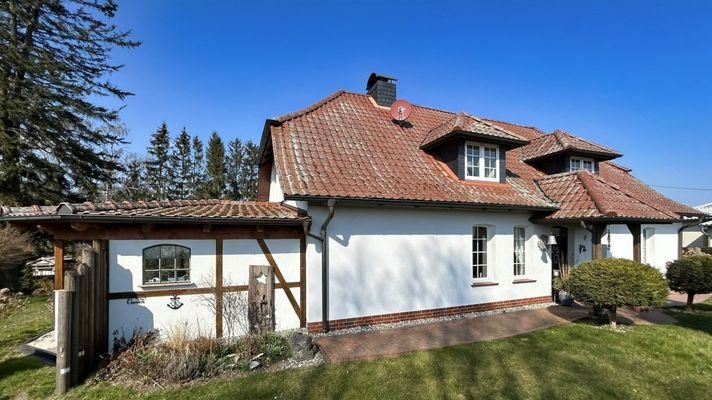 Vorderansicht Haupthaus
