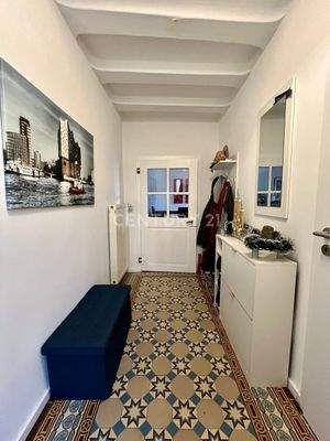 Eingangsbereich mit historische Tür