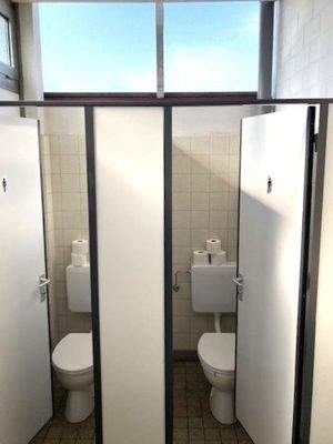 Toiletten (2)