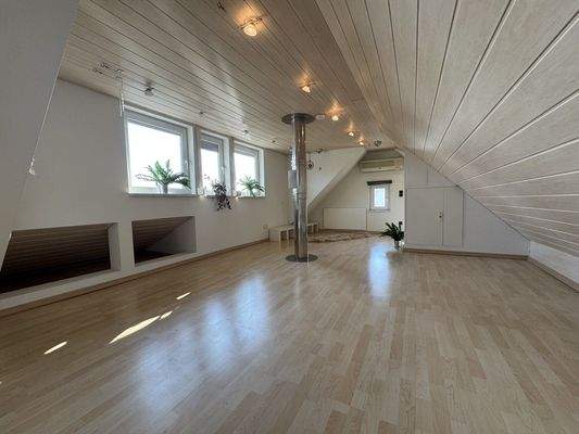 Weiteres Kinder-, Schlaf-, oder GästezimmerDachgeschoss