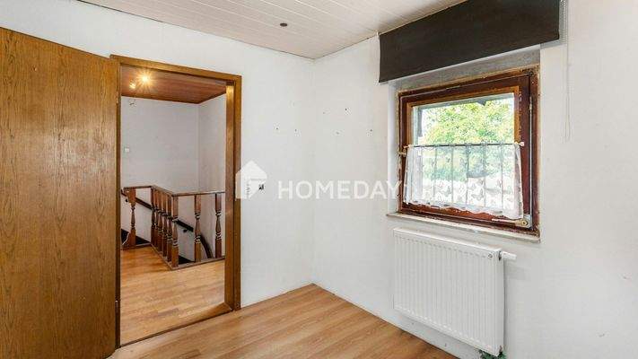 1. OG Schlafzimmer 1 2