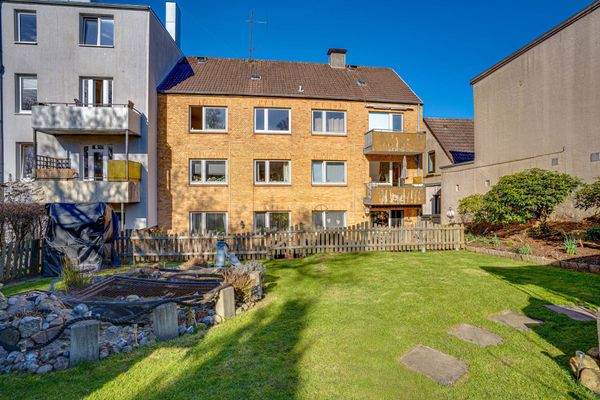 Herzlich Wilkommen in diesem gepflegten Mehrfamilienhaus!