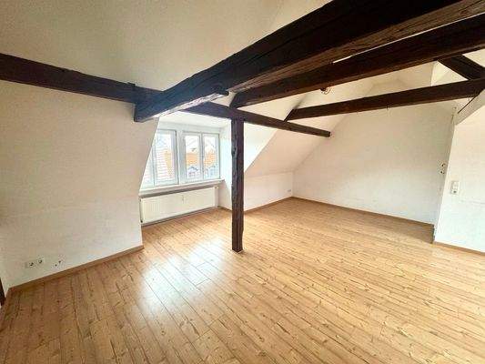 Wohnzimmer Wohneinheit DG