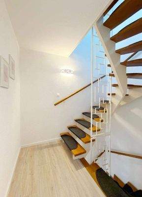 Treppenaufgang ins Dachgeschoss/Studio