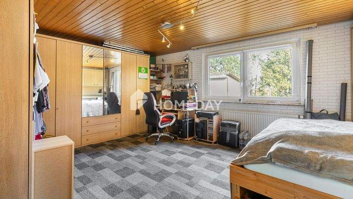 1. OG Schlafzimmer 2 1