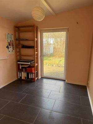 Zimmer 2 Gästehaus mit Austritt