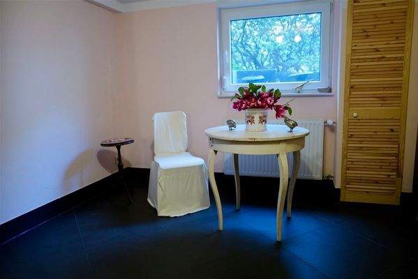 Zimmer im Untergeschoss