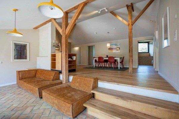 Blick in den Küchen-/Essbereich