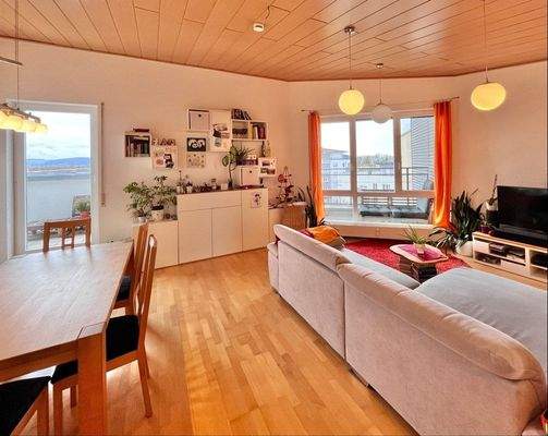 Wohn- und Essbereich