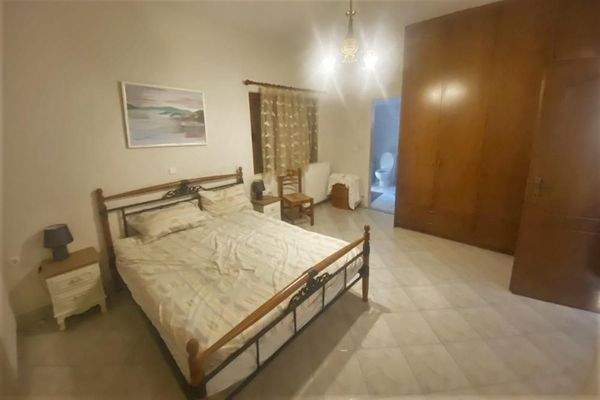 Schöne Villa mit einem separaten zweiten Haus zum Verkauf in Gavalochori