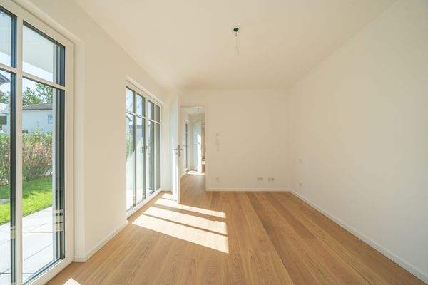 TS25 - WHG01 - 005.jpg