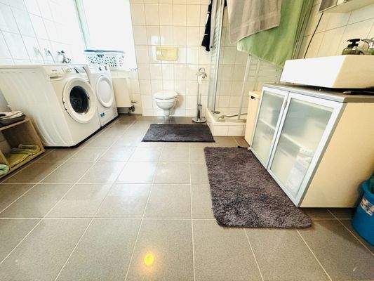 70. Badezimmer EG (altesPfarrhaus)