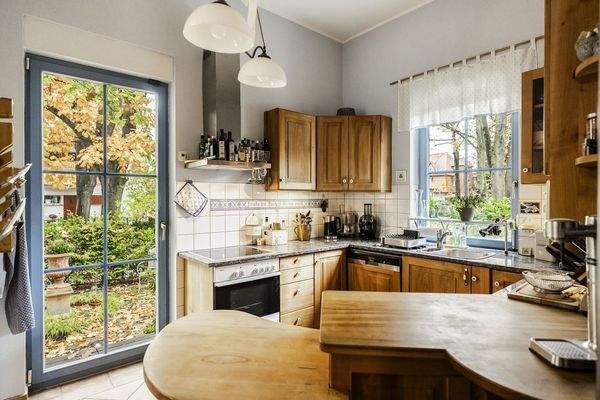 Küche mit Gartenzugang