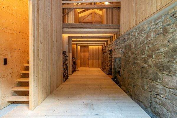 Aufgang OG/Durchgang EG/Überfahrt OG