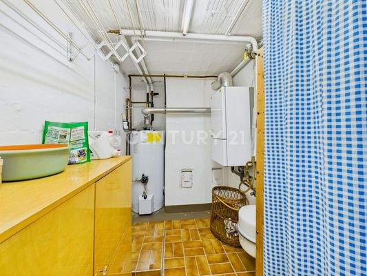 Heizungs- und Wäscheraum