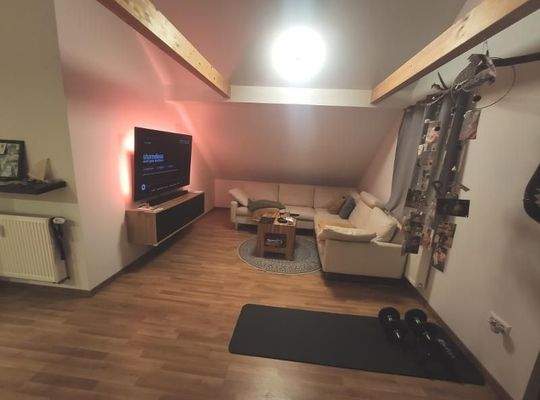 Wohn- /Eszimmer mit offener Küche Bild 5