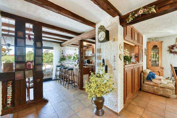 DG, Diele vom Eingang