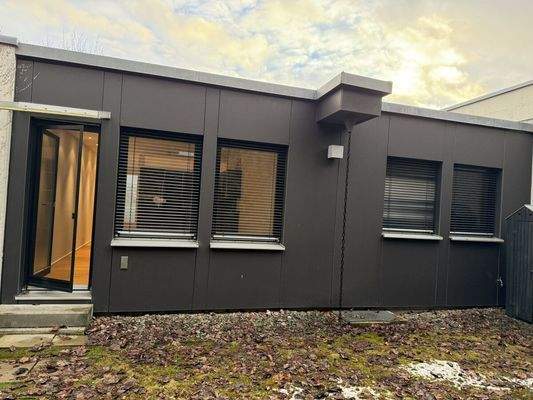 Hausrückseite - Ansicht vom Garten