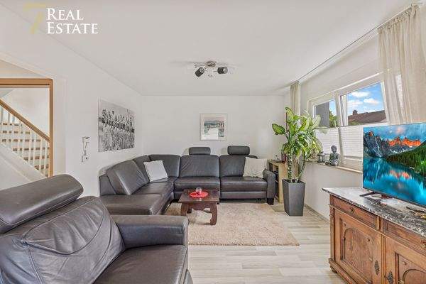 20250911_Kamil_Trojan_Design_Menzingen_Hebelstr._1