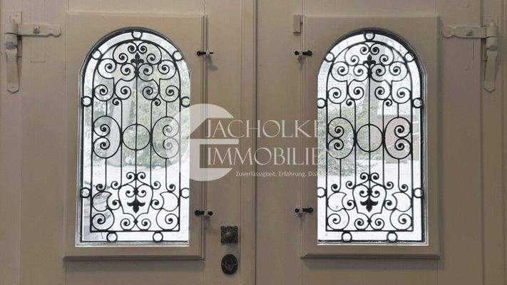 325.Innen.EG.Eingang-Türglas