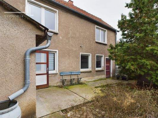 CAM03352G0-PR0039-STILL034