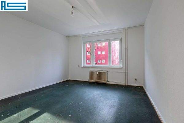 geräumiges Wohnzimmer