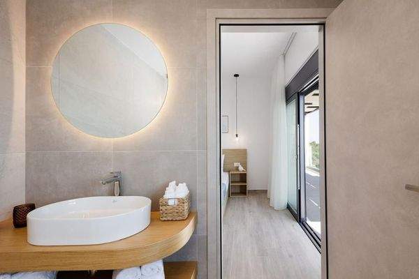 Kreta, Kefalas: Erstaunliche Steinvilla mit Meerblick und Pool zu verkaufen