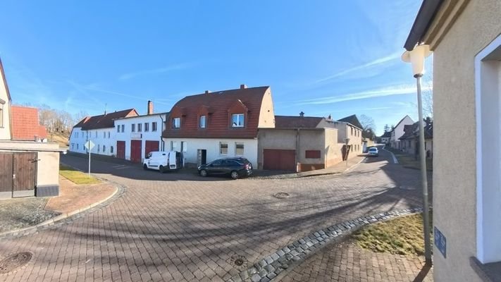 Straßenansicht