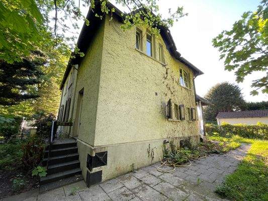 Hinteransicht/Seitenansicht