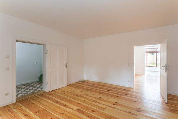 Wohnzimmer Vorderhaus