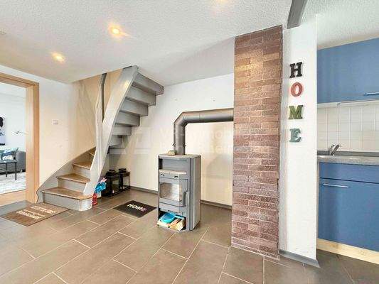 Treppenaufgang vorderes Haus