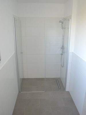 Dusche im Bad