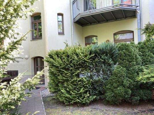 Hecke als Sichtschutz für Balkon