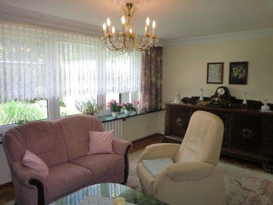 2. Blick ins Wohnzimmer