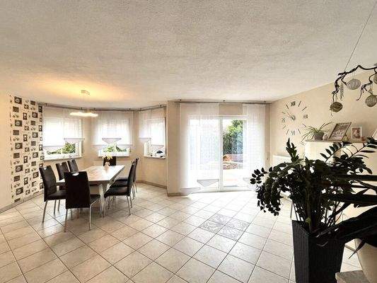 ... durchflutete Wohn- und ...