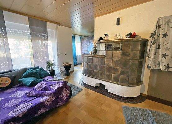 Helles Wohnzimmer im Erdgeschoss