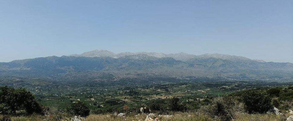 Kreta, Litsarda: Ruhiges Grundstück mit Baugenehmigung und atemberaubender Aussicht auf die Landschaft zu verkaufen