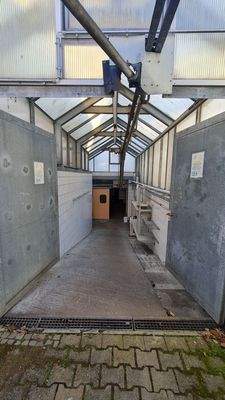 Einfahrt Produktion.jpg