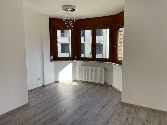 Erker Wohnzimmer.JPG