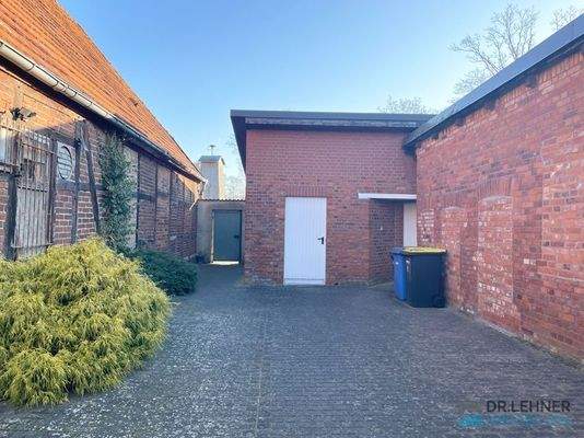 Zugang zur Doppelgarage