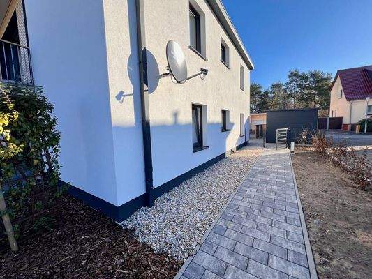 Zuwegung zu den Gärten