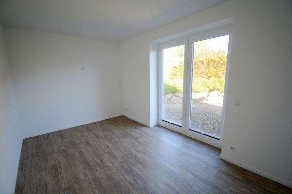 Schlafzimmer 1 mit Terrassenzugang