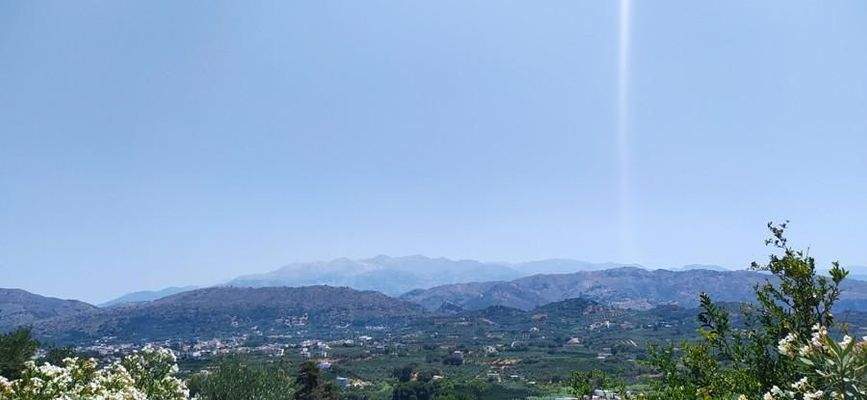 Kreta, Daratsos: Grundstück in ruhiger Lage neben der Stadt Chania zu verkaufen