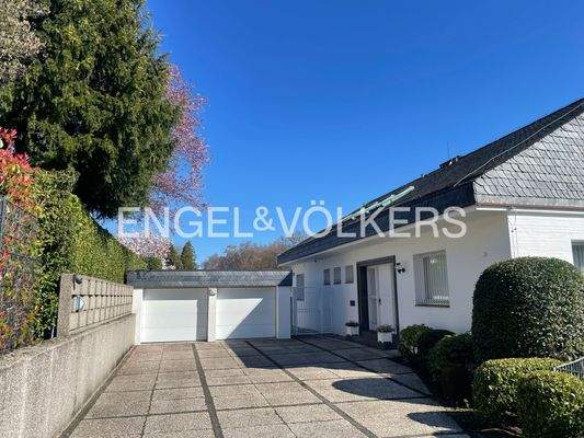 Repräsentative Zufahrt