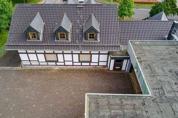 7074ED4D-CA15-4267-905F-09C61CEB9AAA