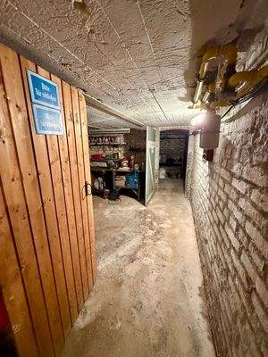 Blick von Keller 2 zu Keller 3