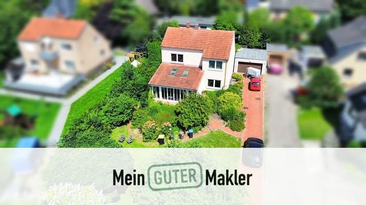 Stilvolles Einfamilienhaus mit Garten und Wintergarten